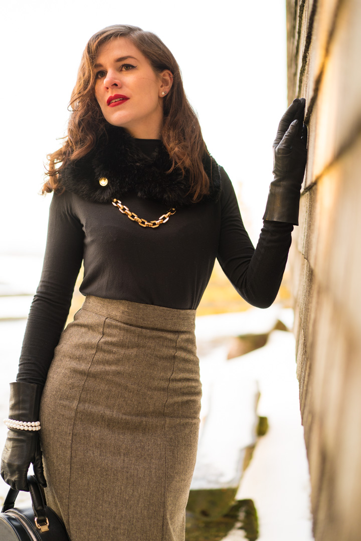 Simple But Elegant A Glamorous Grey Skirt Retrocat