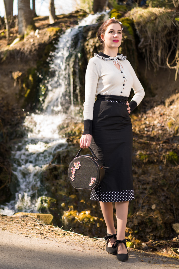 Pencil skirt and cardigan hotsell