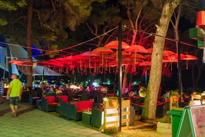 Reisetipp für den Kroatien-Urlaub: Die Hafenstadt Biograd na Moru