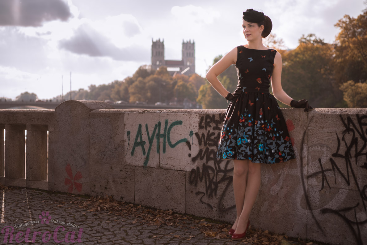 Being a Tourist in my own City with the Tea Dress by Lady V London -  RetroCat