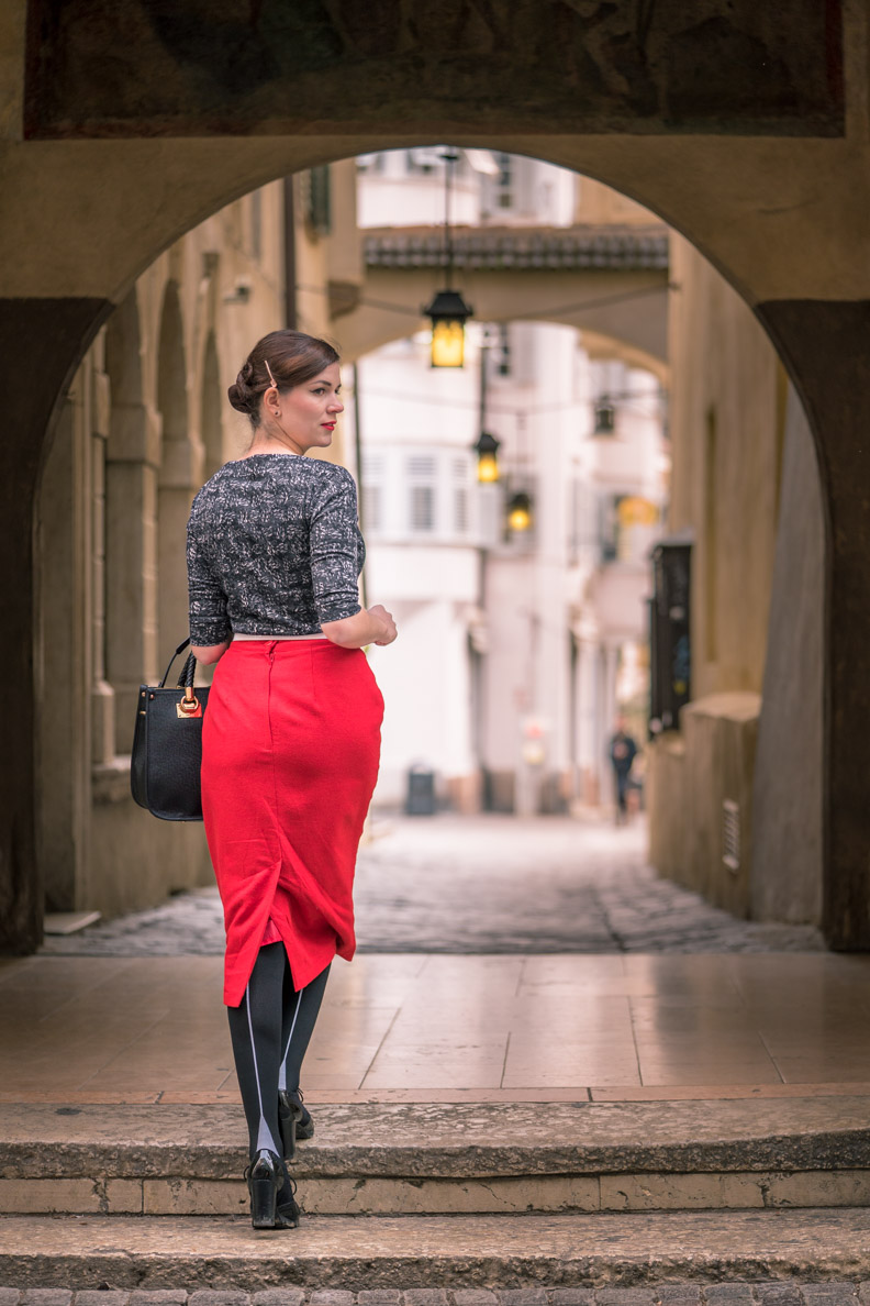 Winter Is Coming A Red Pencil Skirt For Cold Days Retrocat