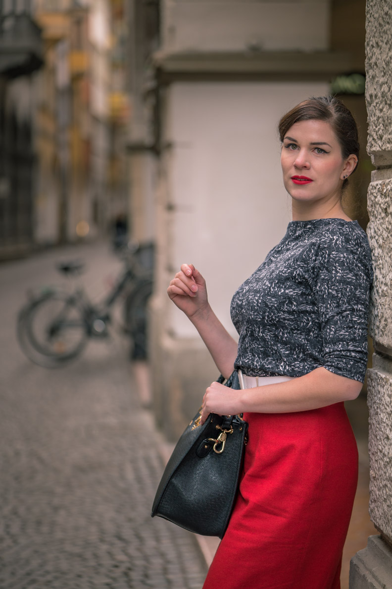 Winter Is Coming A Red Pencil Skirt For Cold Days Retrocat