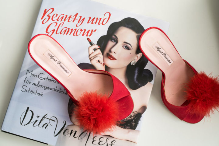 "Beauty und Glamour" der exklusive Beauty-Guide von Dita von Teese