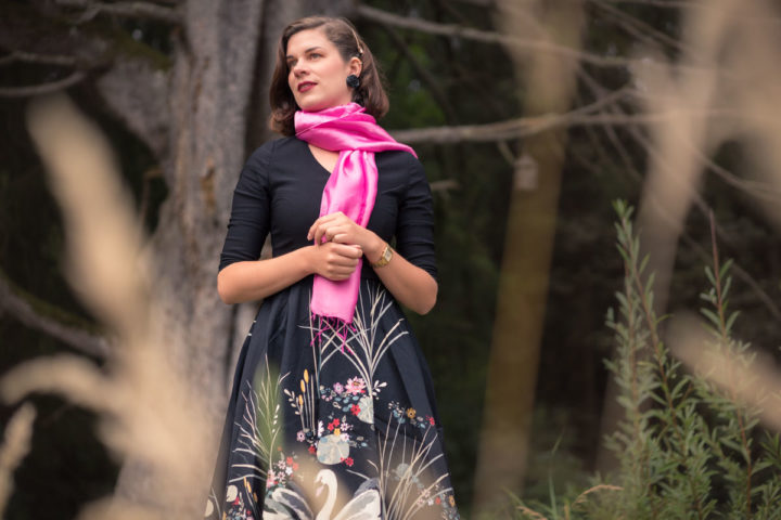 Warm, elegant und stylish: Ein Retro-Look für den Herbst mit Your Silk Shop und BlackButterfly