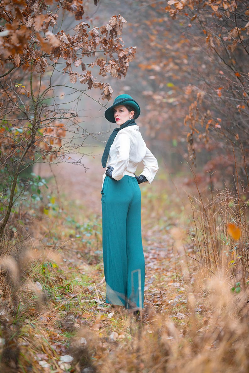 Black Crepe High Waisted Wide Leg Trousers - 1940s Katherine Hepburn style