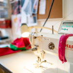 Eine Pfaff-Nähmaschine im Atelier von Honór Couture