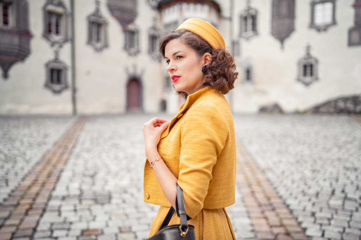 Yellow pillbox hot sale hat