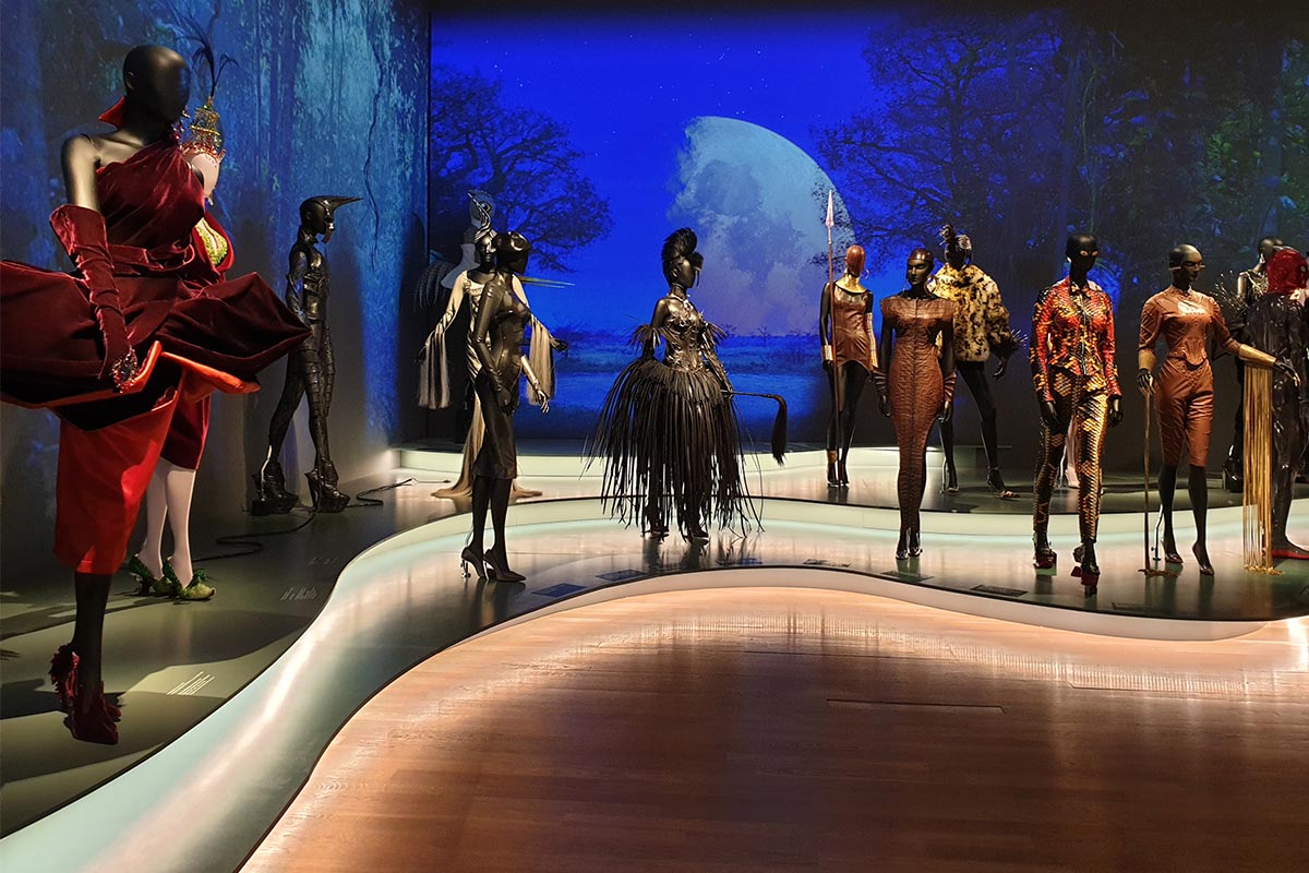 Thierry Mugler: Couturissime - a spectacular Fashion Exhibition in 