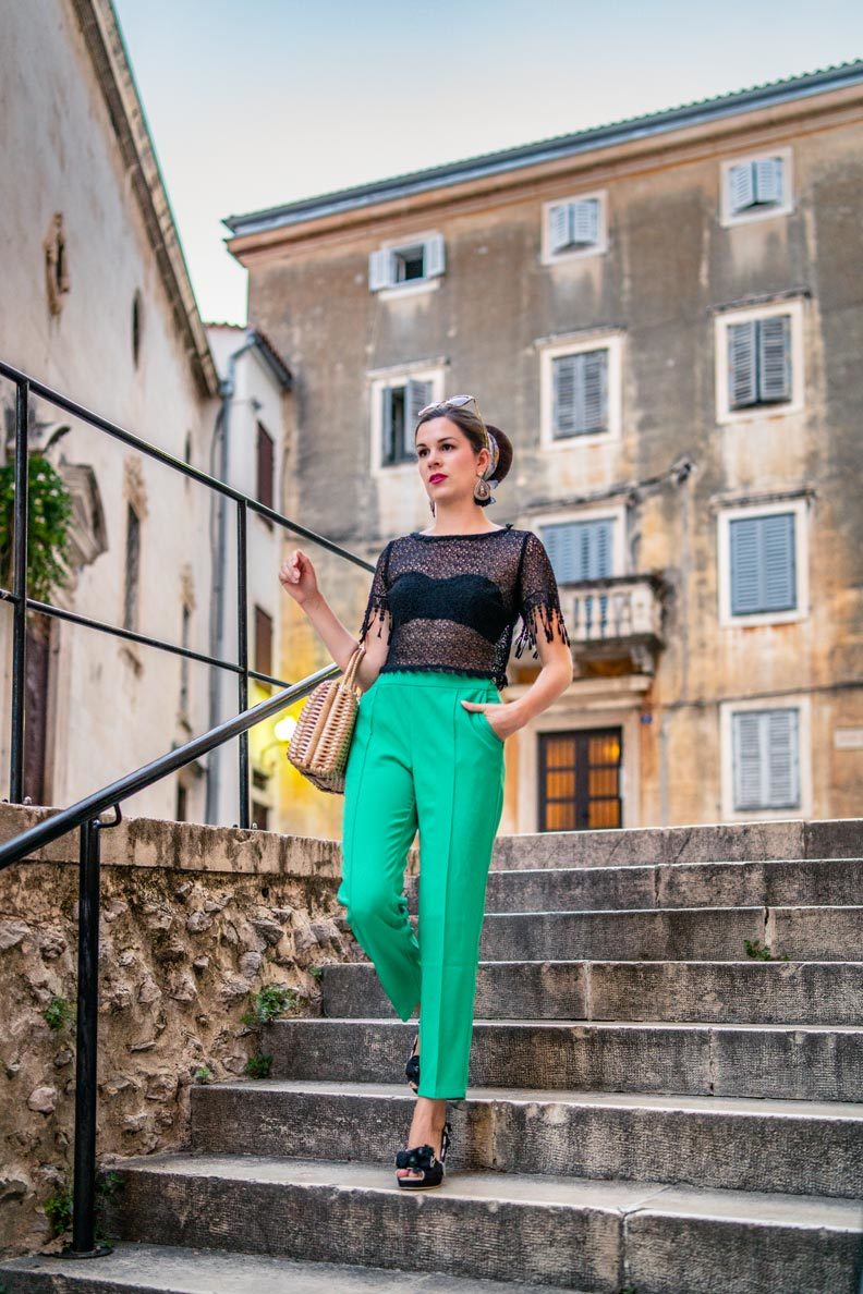 Crop Tops Kombinieren Stilvolle Outfits Mit Den Kurzen Oberteilen