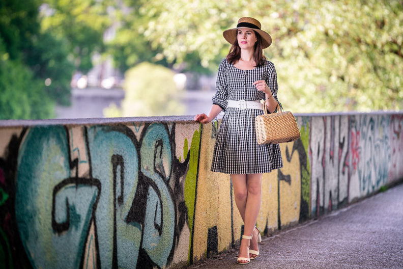 RetroCat wearing a 60s inspired mini dress in Munich