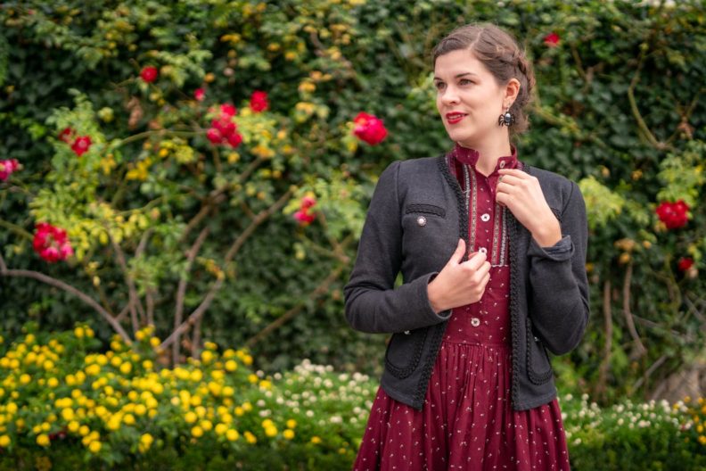 Schmuck für den Herbst: RetroCat mit Spinnen-Ohrringen von Laliblue