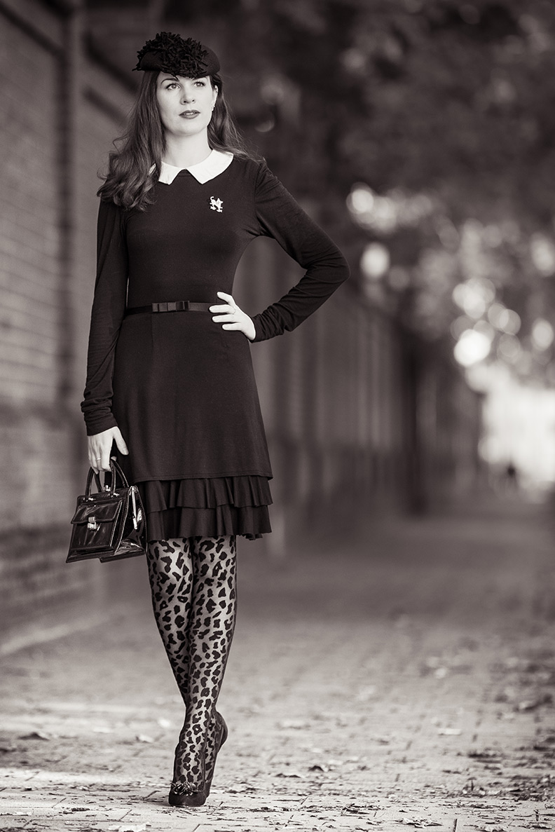 Dark Elegance How to create an elegant all black Outfit