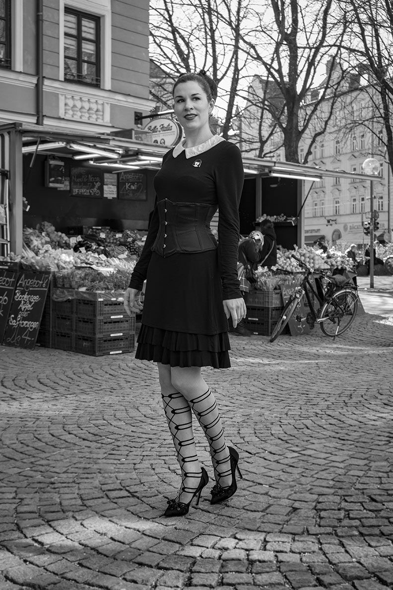 RetroCat mit einem frechen Retro-Outfit in München