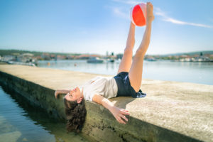 Stylish and cool: Cheeky retro Shorts for Summer