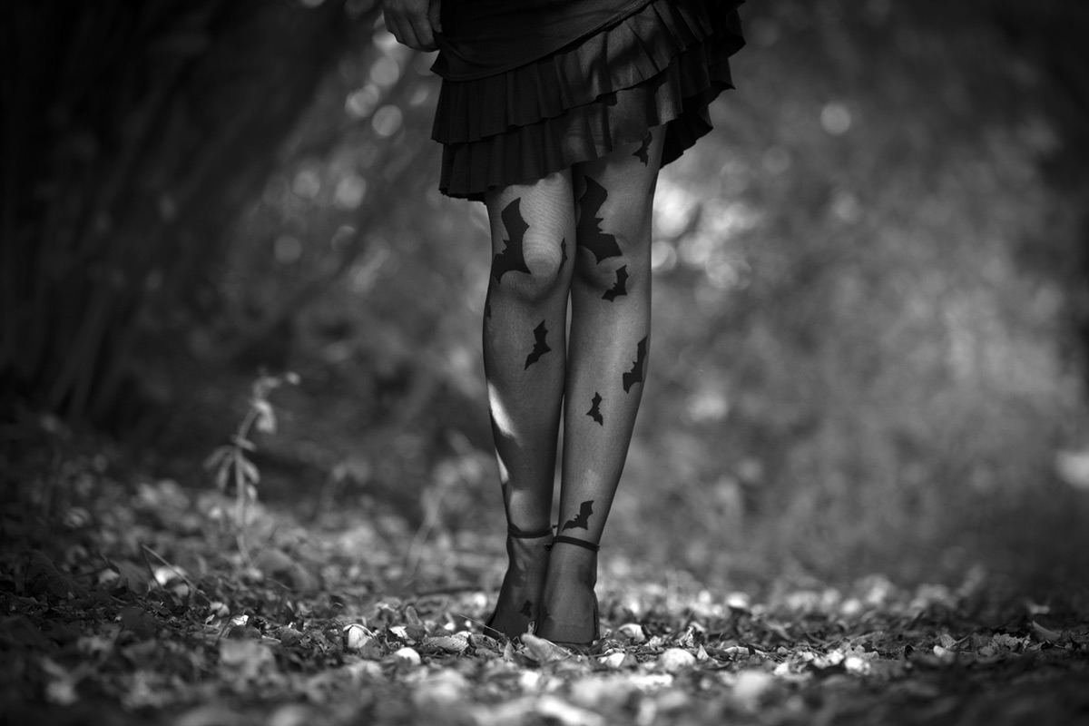 Spiders, Bats and Lace: Spooky Tights for Halloween