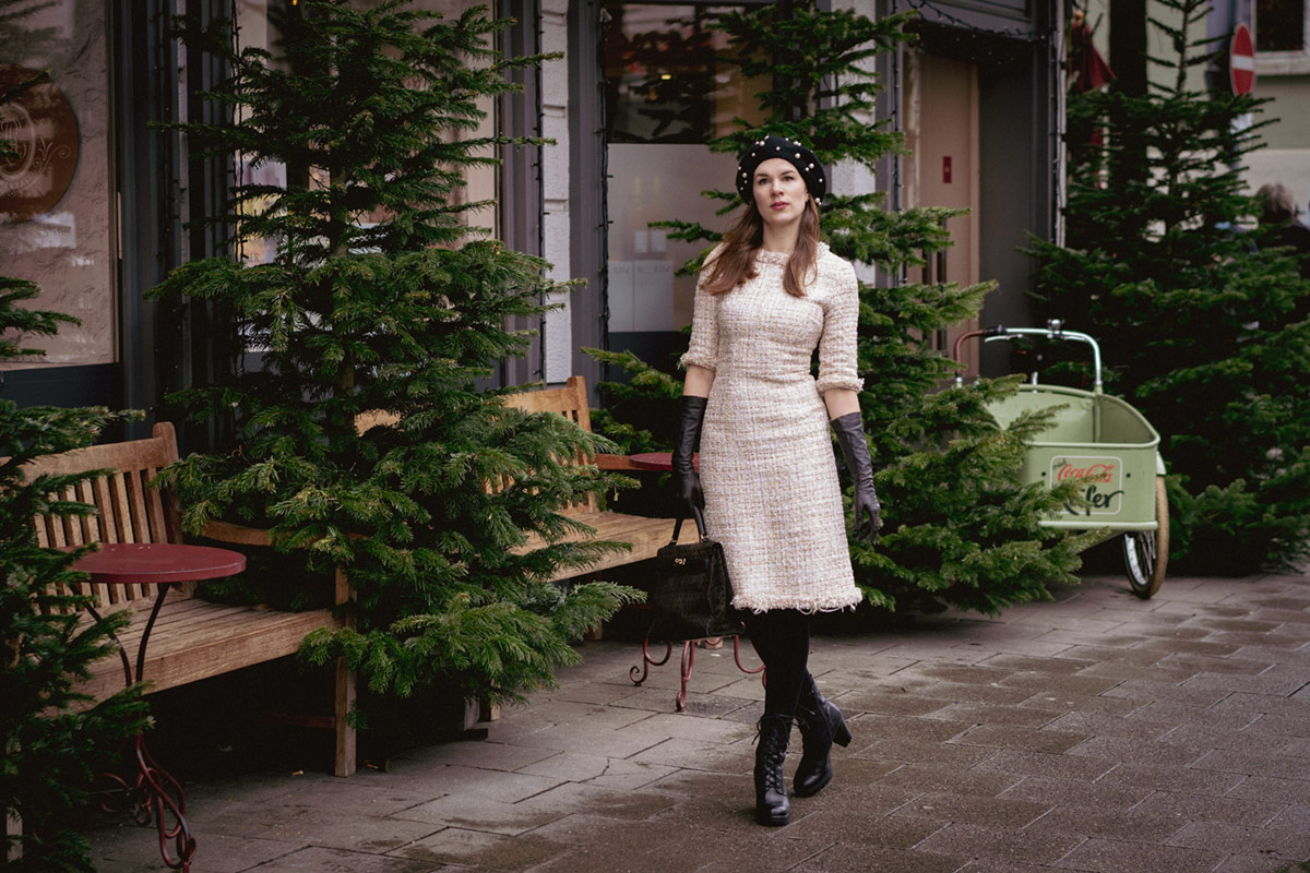 Ein Januartag in München: Tweed-Kleid trifft coole Accessoires