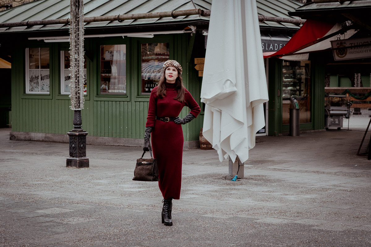 Ein Bummel über den Markt im warmen Strickkleid