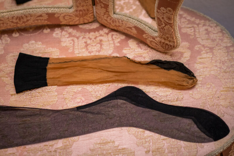 The ultimate Fully Fashioned Nylon Stockings SizeGuide