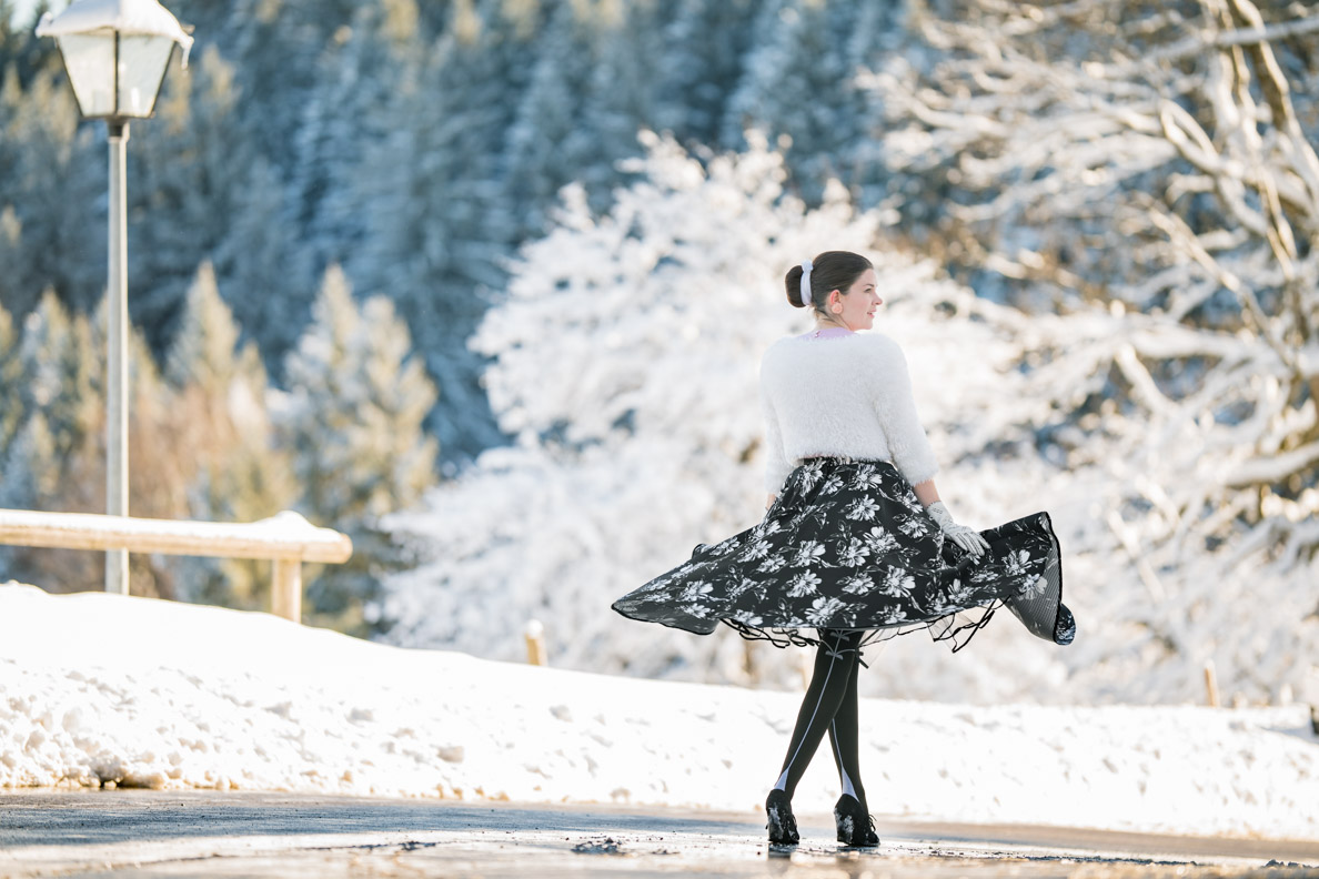 RetroCat's moodboard for January: A dance in the snow