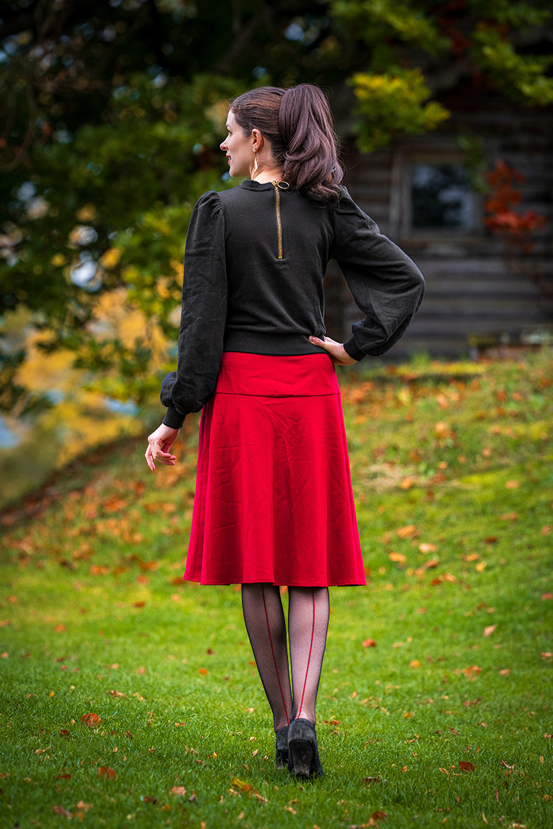 RetroCat with swing skirt and sweater in autumn