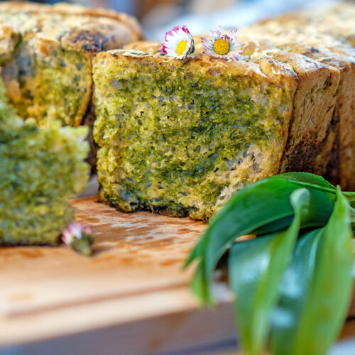 Herzhaftes Bärlauchbrot zum Zupfen