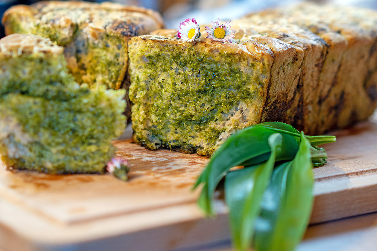 Herzhaftes Bärlauchbrot zum Zupfen