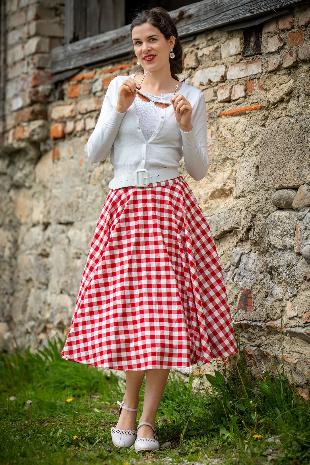 RetroCat mit einem Retro-Outfit von TopVintage