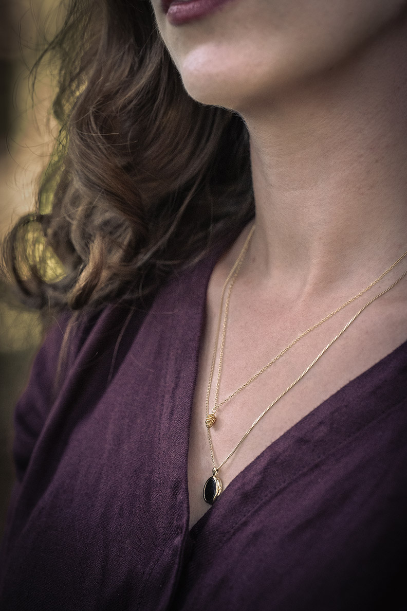 RetroCat with delicate jewelry from FleurisCoeur