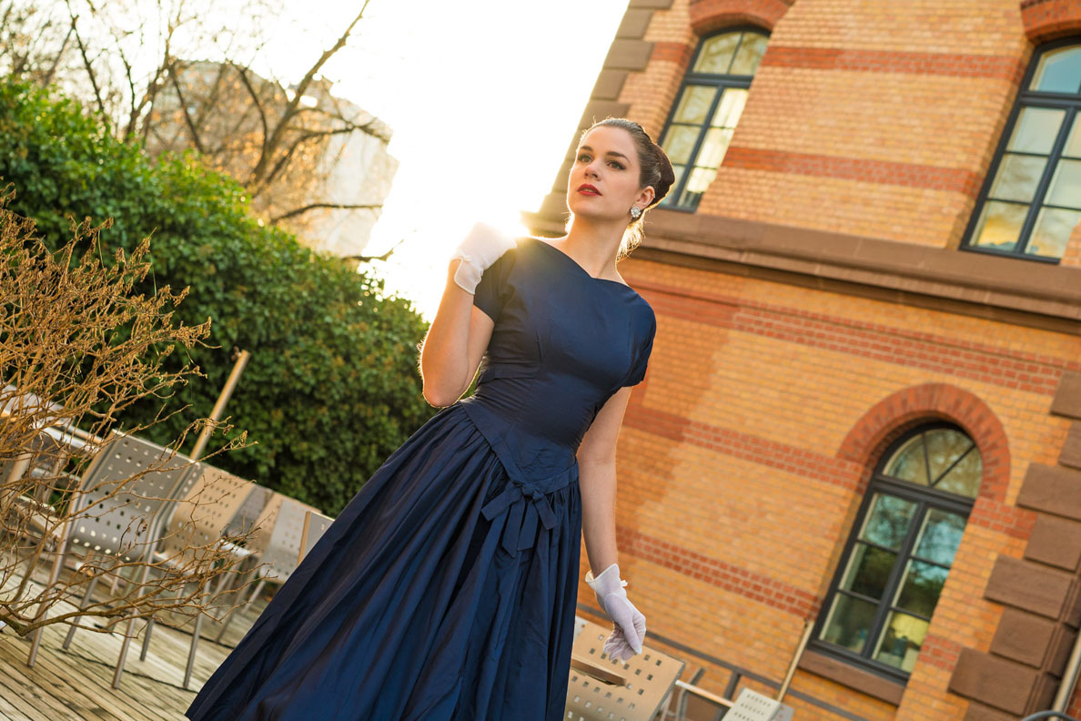 RetroCat in an original 1950s vintage dress