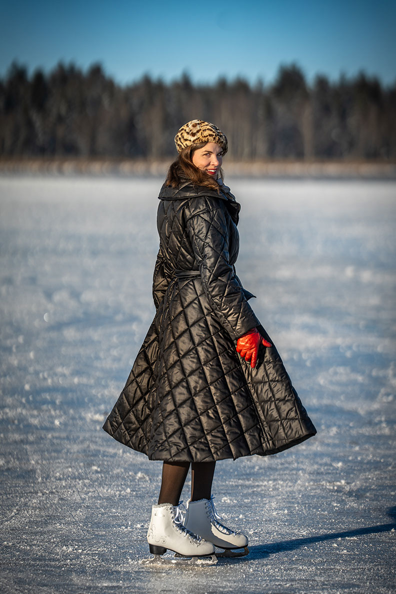 Perfect winter sport: RetroCat ice skating in nature