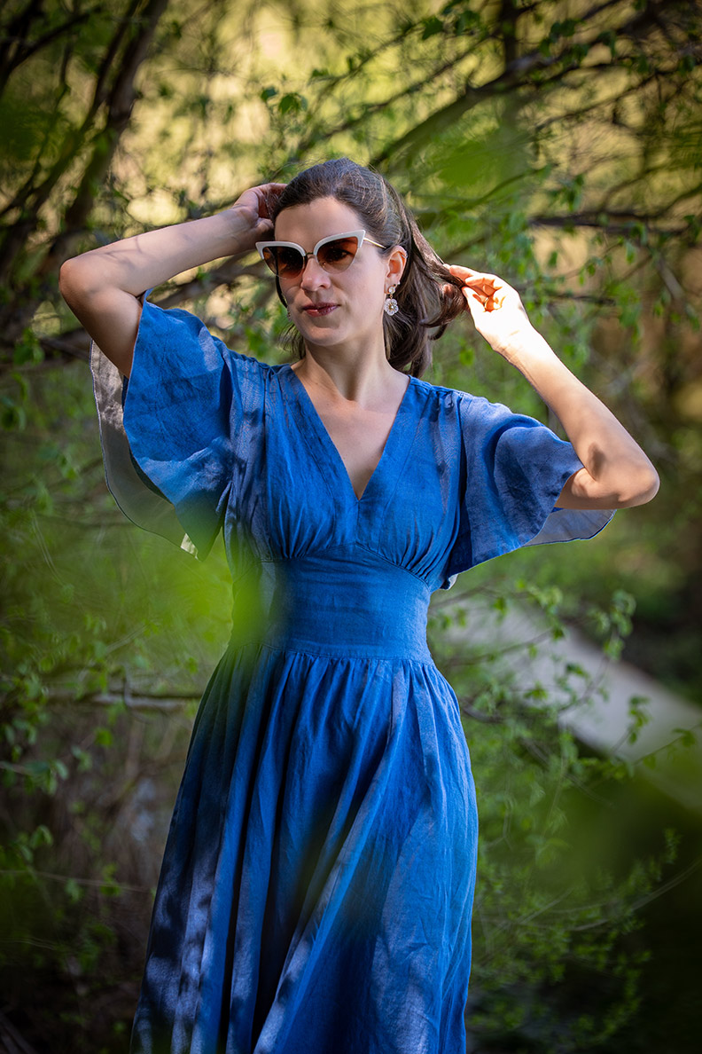 RetroCat in einem herrlichen Sommerkleid von Son de Flor