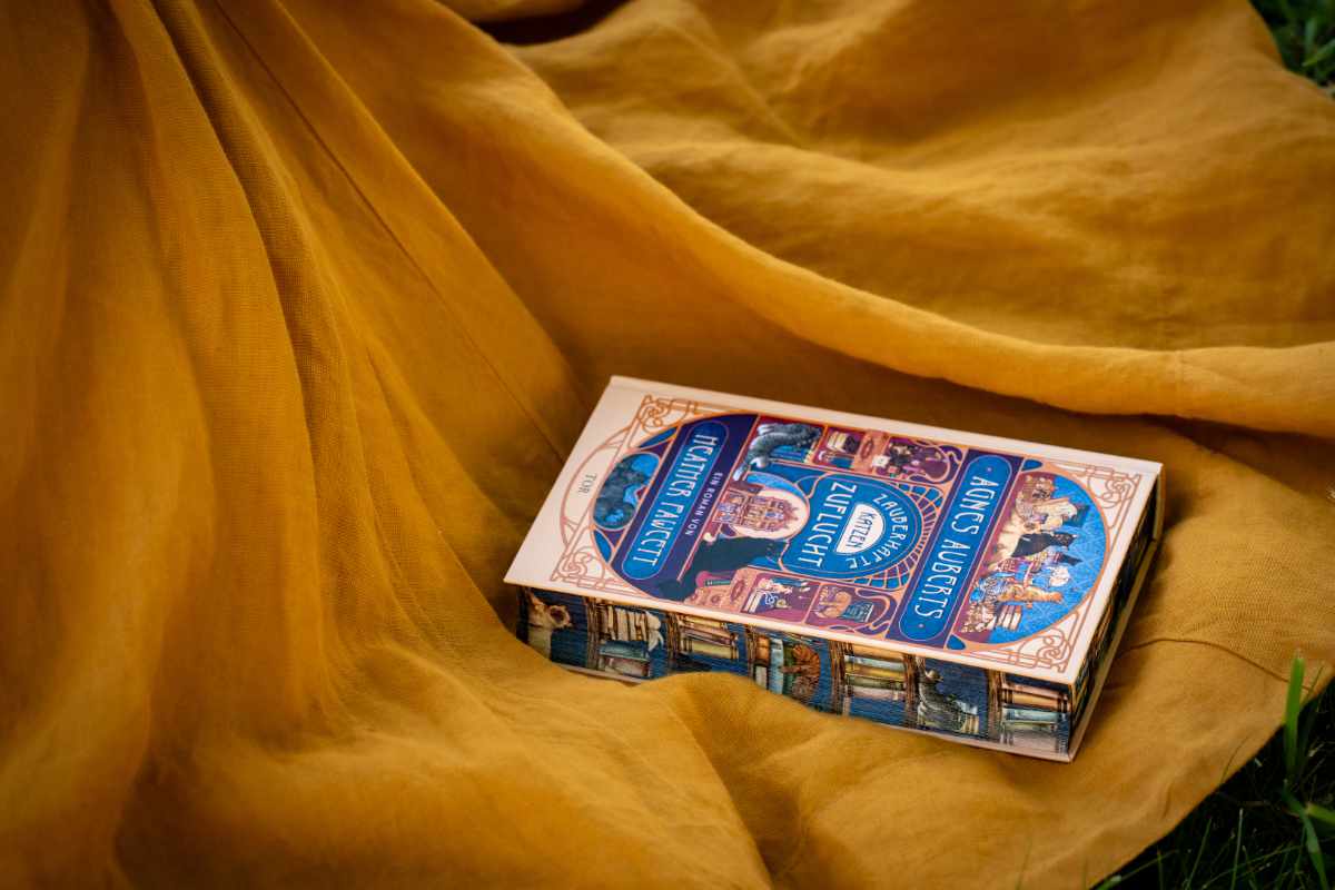 Das hübsche Buch Agnes Auberts zauberhafte Katzenzuflucht mit Farbschnitt