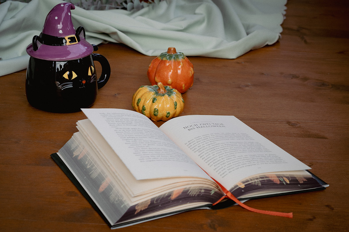 3 Cozy Fantasy Bücher für den Herbst mit Hexen & Magie