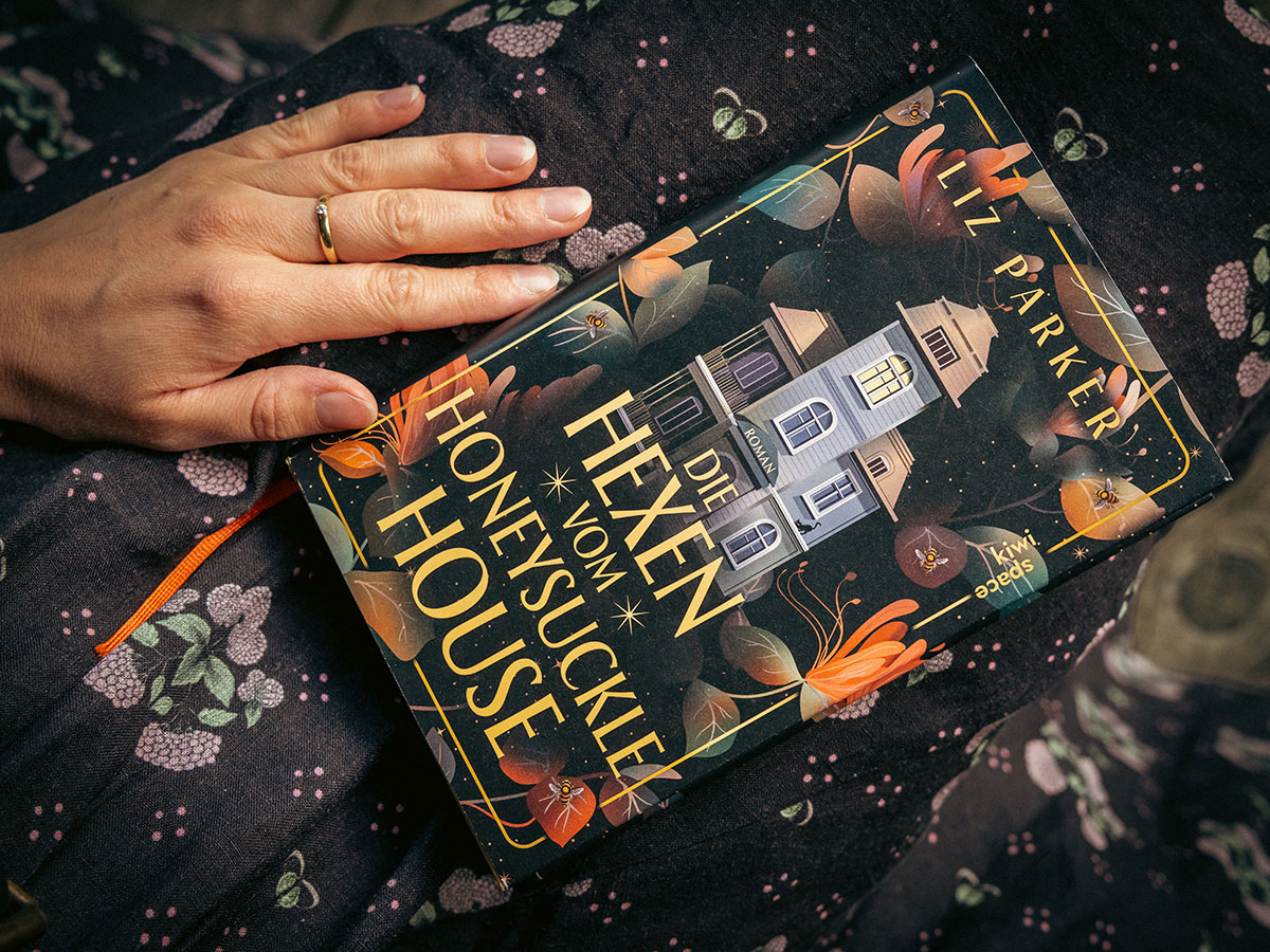 Die Hexen vom Honeysuckle House: Ein perfektes Herbstbuch